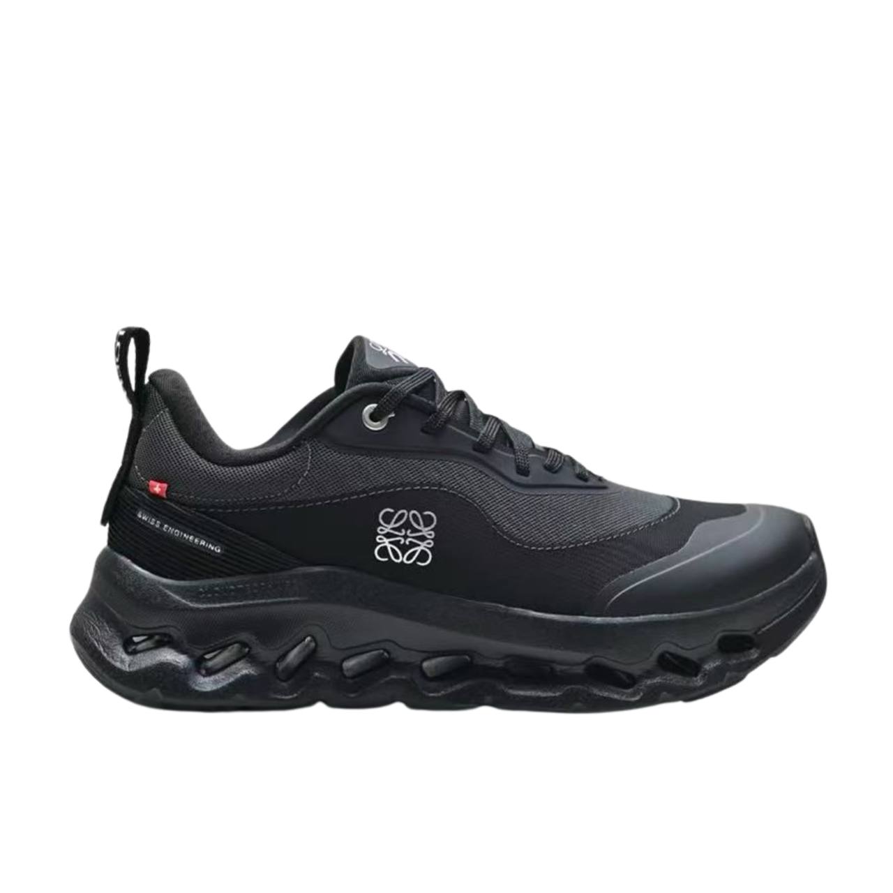 On Running Cloudtilt 2
LOEWE all black