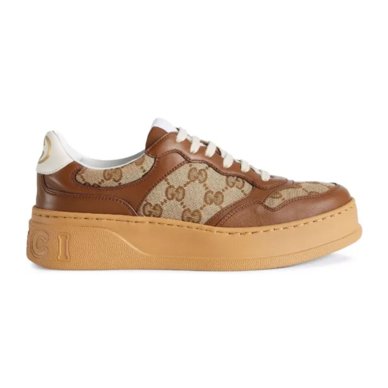 Gucci
GG embossed low-top sneakers