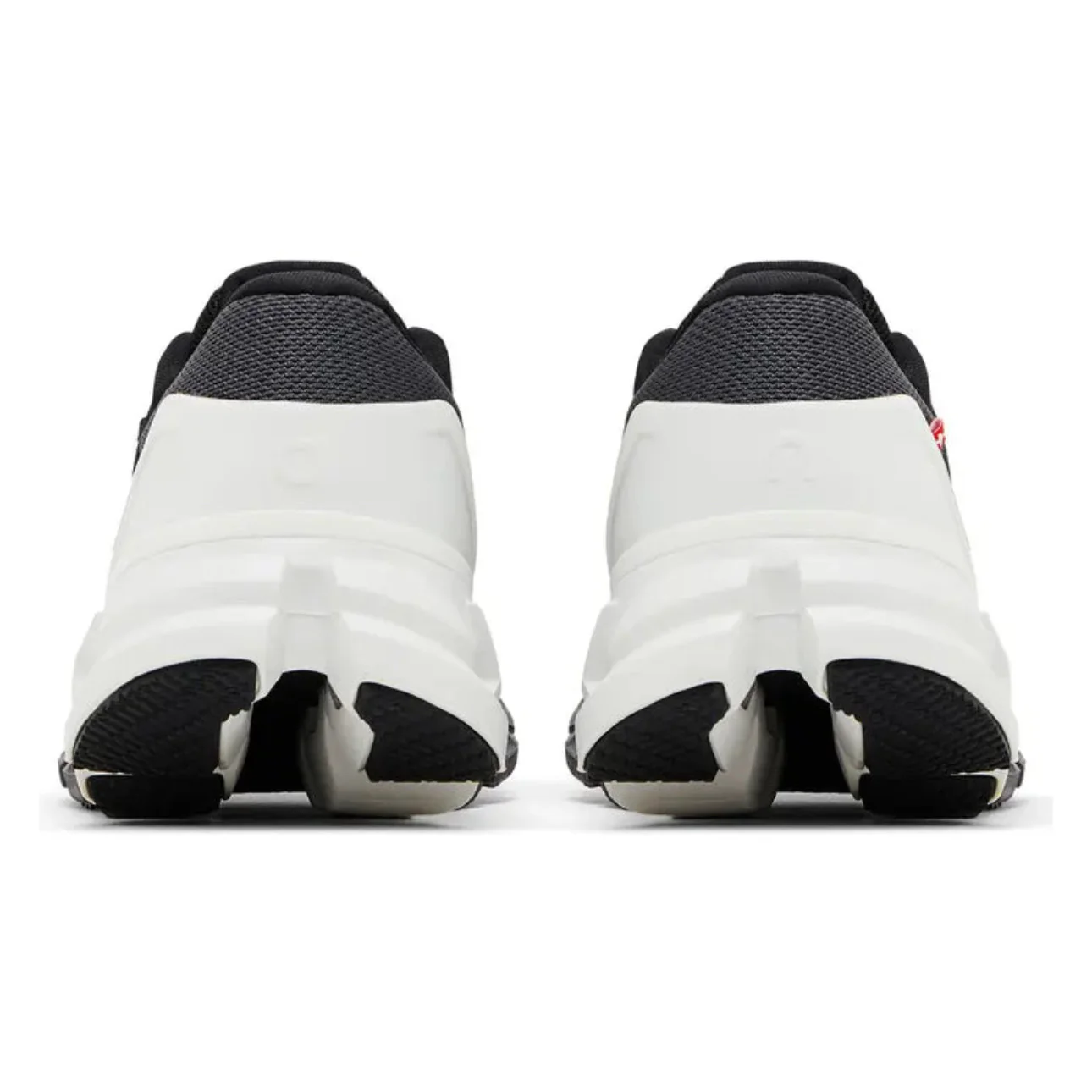 On Running Cloudflyer 4 Black/White