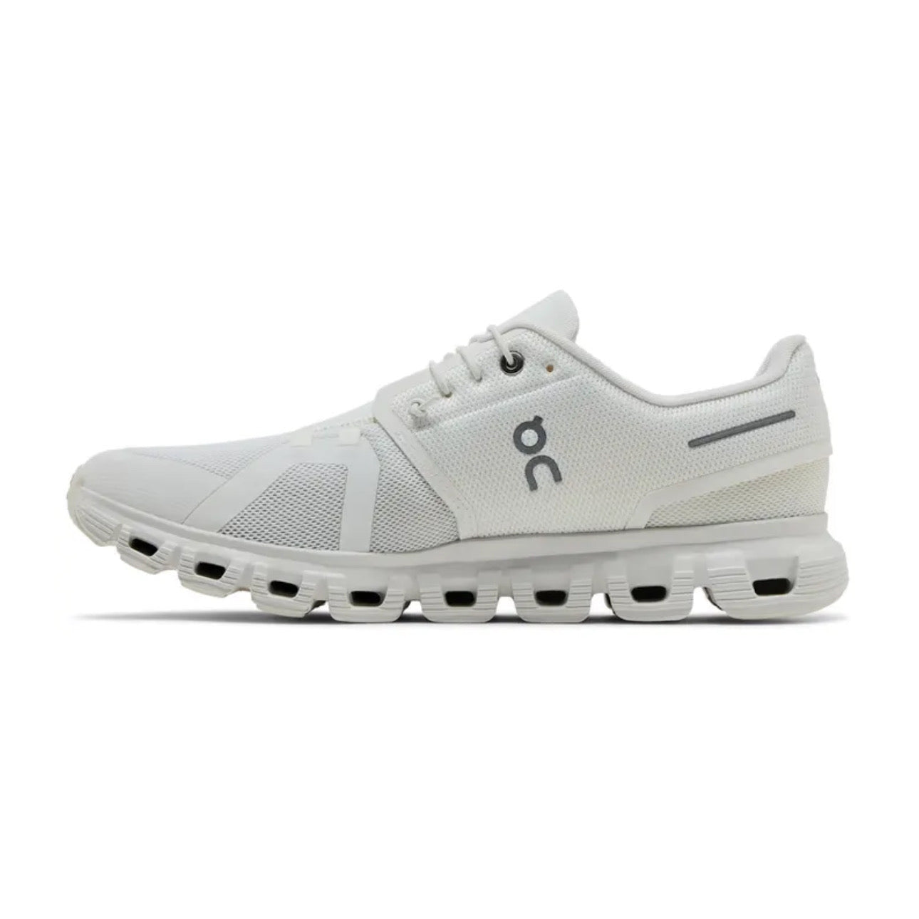 ON Cloud 6 Triple White