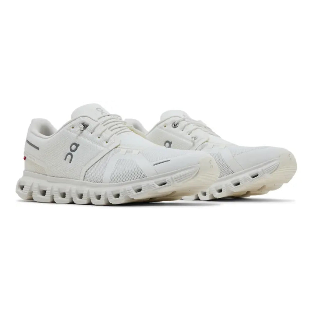 ON Cloud 6 Triple White